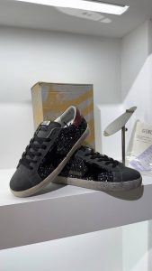 کفش گلدن گوس کد:0012