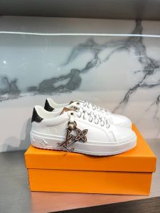 کفش / کتونی برند ال وی کد:0028