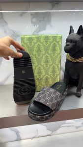 صندل برند کوچ کد:0029